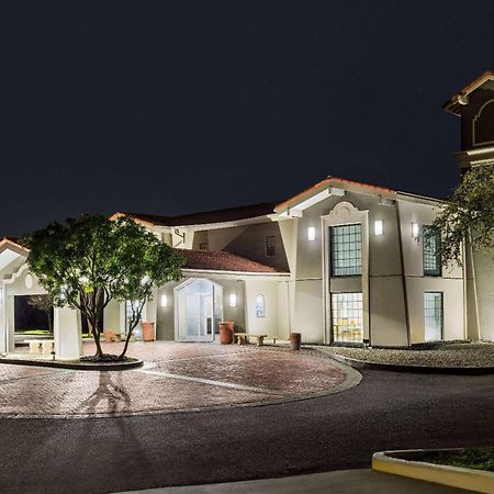 La Quinta Inn By Wyndham San Antonio Lackland Εξωτερικό φωτογραφία