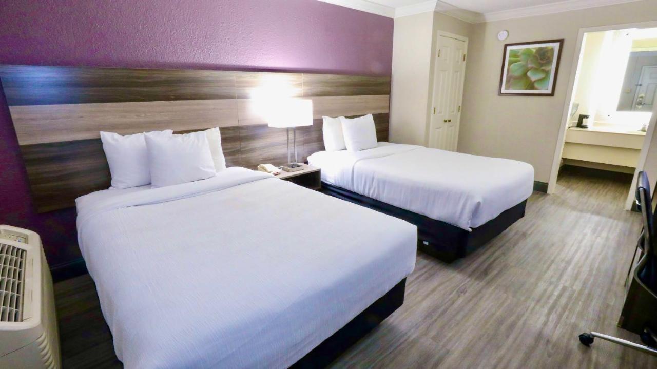 La Quinta Inn By Wyndham San Antonio Lackland Εξωτερικό φωτογραφία